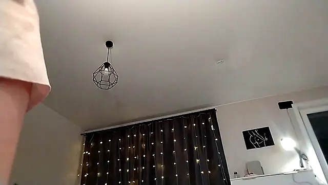 LunaPeony online show from 04.16.26