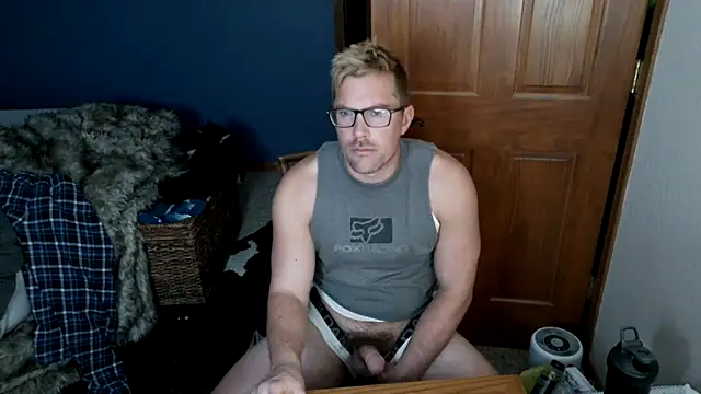 Snapshot of SpunRedneck chatting on 03.19.26 SpunRedneck online show from 03.19.26
