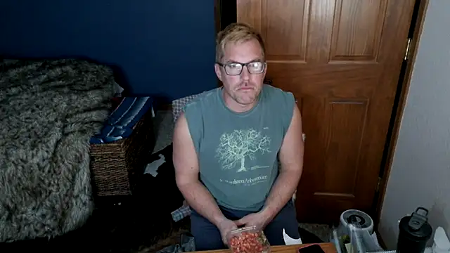 Snapshot of SpunRedneck chatting on 03.21.26 SpunRedneck online show from 03.21.26