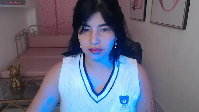 Nina harpper  online show from 01.14.26