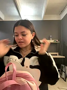 Camila Duarte2 online show from 12.05.25