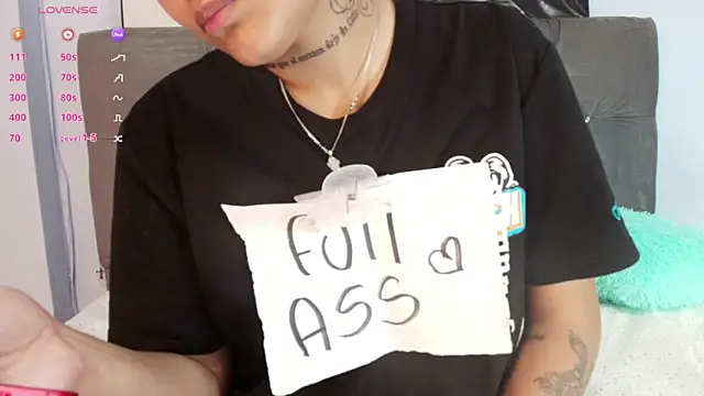 Snapshot of Slut_Dirty_Nastyy chatting on 12.16.25 Slut Dirty Nastyy online show from 12.16.25