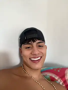 Snapshot of Lander_Cruz chatting on 06.15.26 Lander Cruz online show from 06.15.26