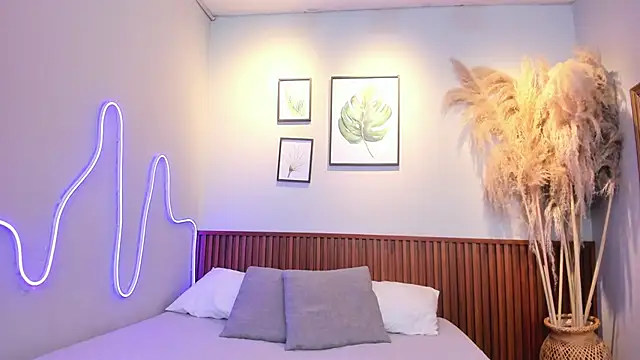 MIAROGGERSS online show from 03.26.26