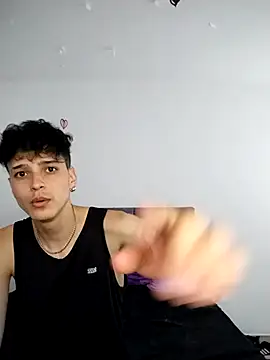 Snapshot of hottie_couplee chatting on 02.15.26 hottie couplee online show from 02.15.26