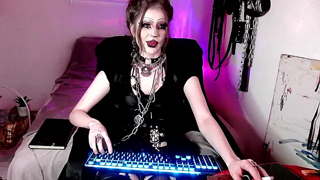 EmpressMorrigan online show from 03.08.26