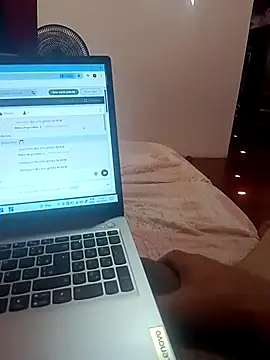 Snapshot of realsbar chatting on 12.02.25 realsbar online show from 12.02.25