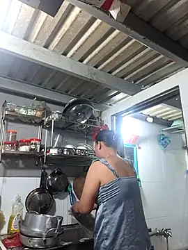 Snapshot of felicity_chloe chatting on 04.04.26 felicity chloe online show from 04.04.26