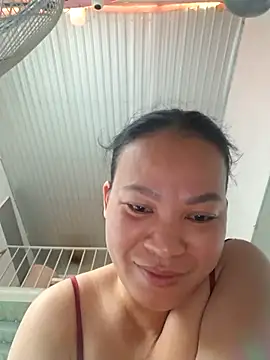 Snapshot of felicity_chloe chatting on 04.09.26 felicity chloe online show from 04.09.26