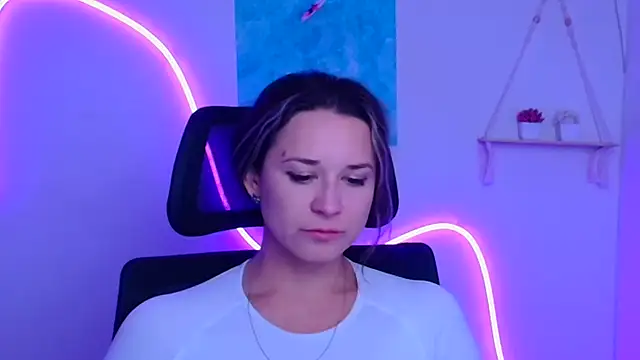 Melodie Aster online show from 12.21.25