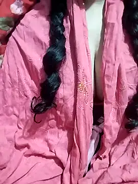 Snapshot of hottyrose69 chatting on 02.05.26 hottyrose69 online show from 02.05.26