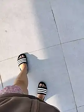 Miky Lyn online show from 02.15.26