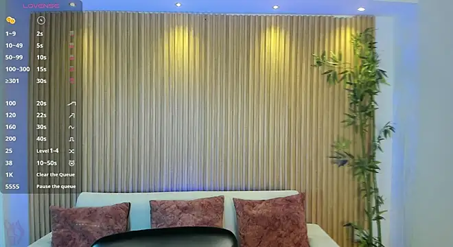 TiffanyHoustton online show from 04.11.26