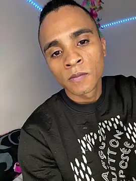 MambaNegrandWhite online show from 12.04.25