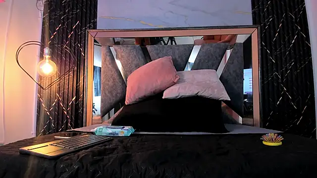 Hotty redd online show from 12.03.25