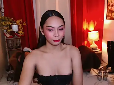 Snapshot of kylieEmparado chatting on 06.08.26 kylieEmparado online show from 06.08.26