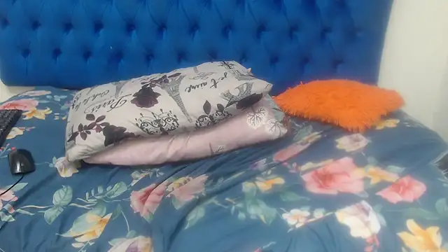 Snapshot of SweetdelightXXXX chatting on 02.27.26 SweetdelightXXXX online show from 02.27.26