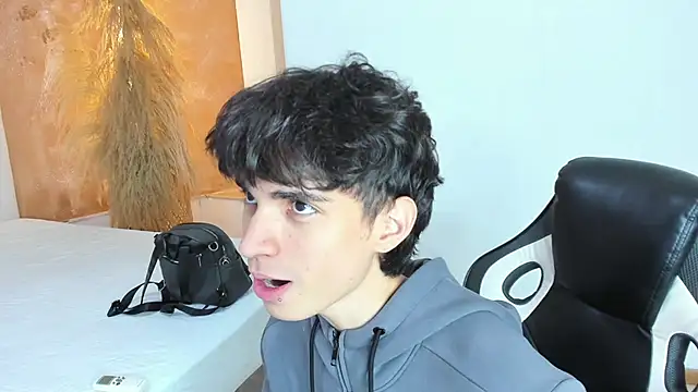 Snapshot of CONNOR_STONNE_ chatting on 02.20.26 CONNOR STONNE online show from 02.20.26