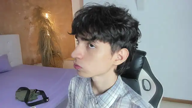 Snapshot of CONNOR_STONNE_ chatting on 02.26.26 CONNOR STONNE online show from 02.26.26