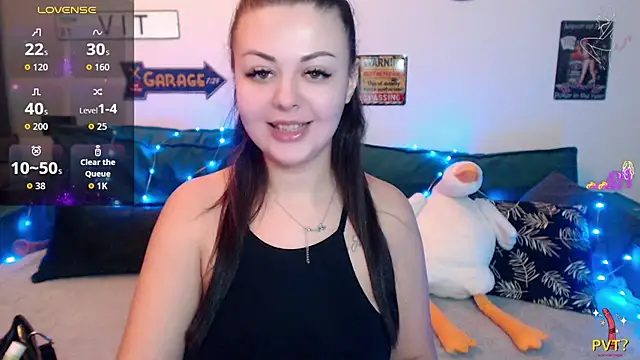 MonicaMoonly online show from 12.05.25