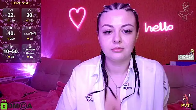 MonicaMoonly online show from 02.11.26