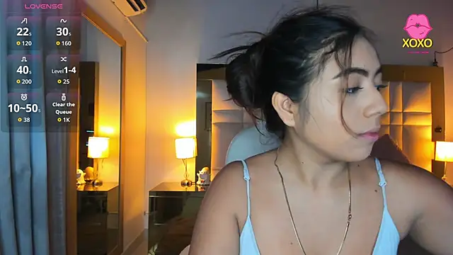 Zoei Moon online show from 03.24.26