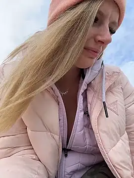 Betsy online show from 03.22.26