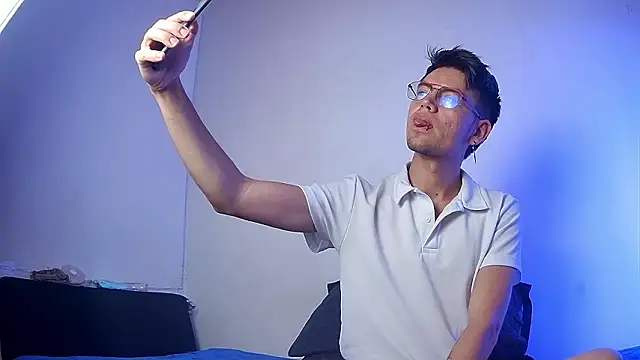 nicolatinboy online show from 02.11.26