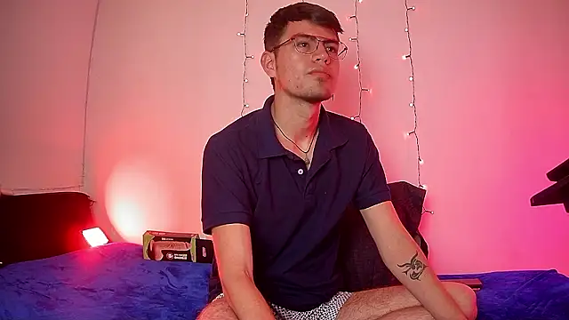 nicolatinboy online show from 02.14.26