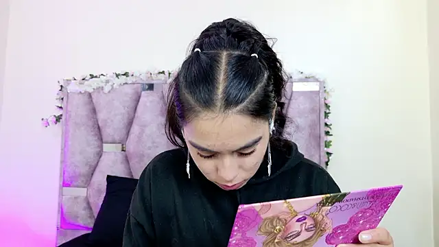 iris and damian online show from 02.25.26