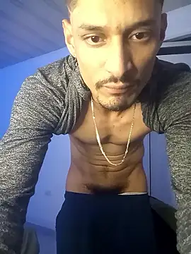 Snapshot of Raymon__7 chatting on 12.20.25 Raymon 7 online show from 12.20.25