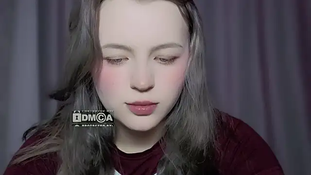 Snapshot of DollarBunny chatting on 12.18.25 DollarBunny online show from 12.18.25