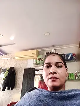 Snapshot of 00PUJA chatting on 12.04.25 00PUJA online show from 12.04.25