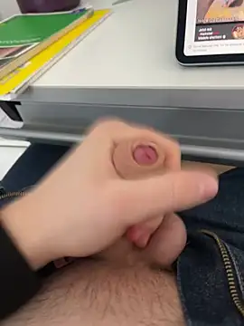 hannes256102 online show from 02.04.26