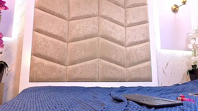 Snapshot of AfroditaWild chatting on 02.20.26 AfroditaWild online show from 02.20.26