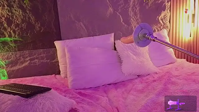 Mavistech online show from 12.22.25