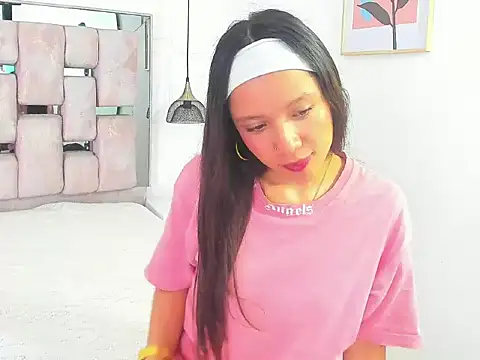 Hannah stuart online show from 02.20.26