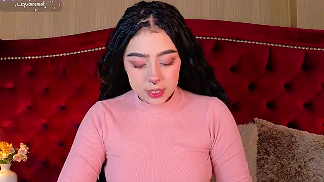 TaniaRedd  online show from 12.19.25