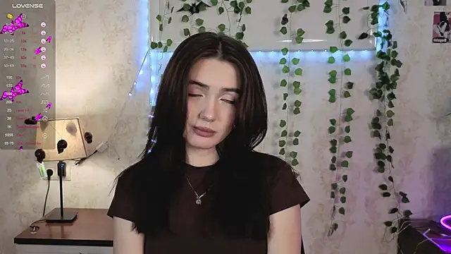 RenownedMister online show from 12.04.25