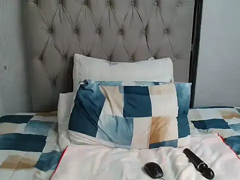 Sassy S online show from 12.19.25