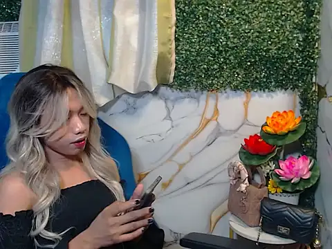 Alexie 08 online show from 12.04.25