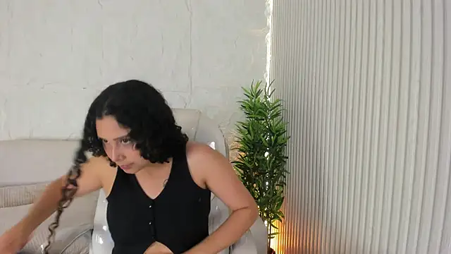 Snapshot of MarelynSummer chatting on 04.24.26 MarelynSummer online show from 04.24.26