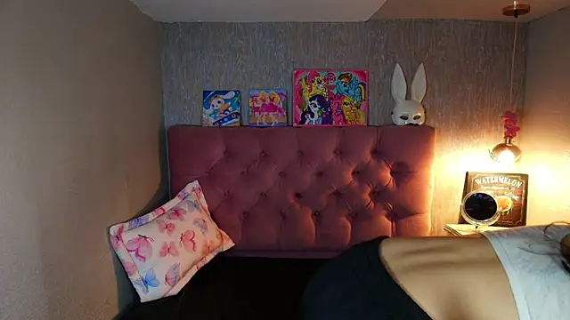 valentinashine online show from 04.25.26