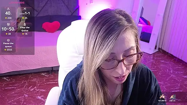 Snapshot of Scarlett_079 chatting on 05.14.26 Scarlett 079 online show from 05.14.26