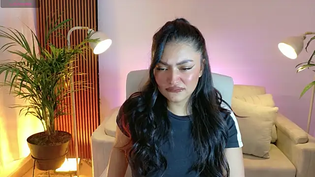 Snapshot of victoria___moon chatting on 02.07.26 victoria moon online show from 02.07.26