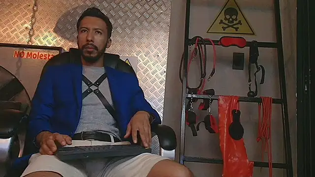 logan mercer online show from 12.05.25