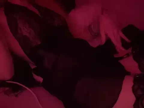 Snapshot of BlackBunnyyDoll chatting on 12.04.25 BlackBunnyyDoll online show from 12.04.25