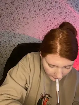 NicollVeys online show from 02.08.26