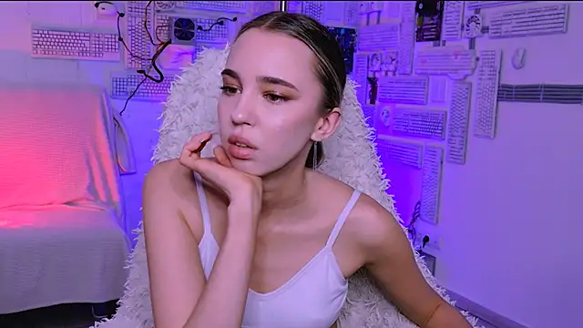 KimPorins online show from 04.17.26