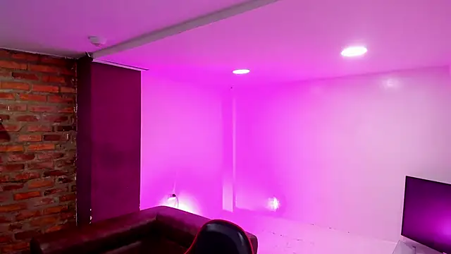 Snapshot of HotThreesoome chatting on 02.13.26 HotThreesoome online show from 02.13.26